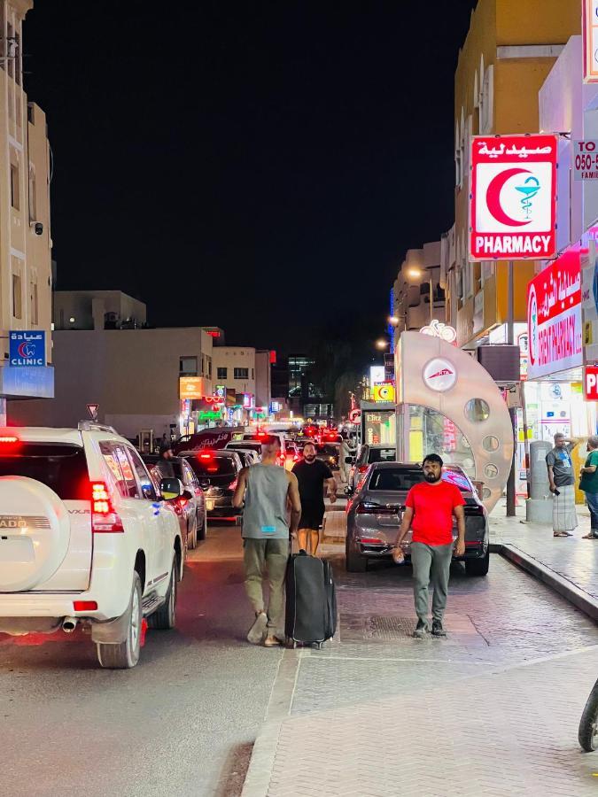 Comfort Tourist Place For Male Dubai Exterior foto