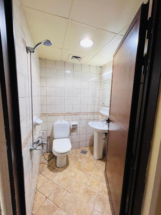 Comfort Tourist Place For Male Dubai Exterior foto