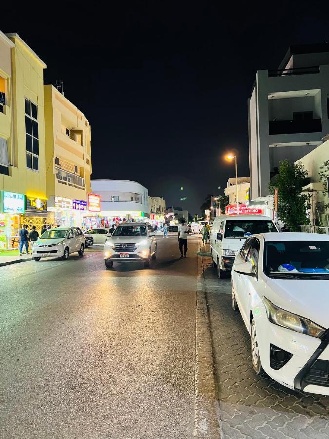 Comfort Tourist Place For Male Dubai Exterior foto